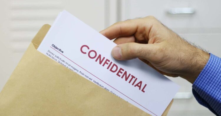 Here’s How to Hire or Contract a Courier/Court Runner